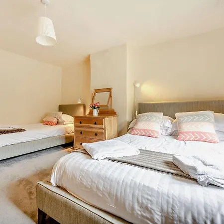 4 Bed In Sz090 Holiday home Buttermere